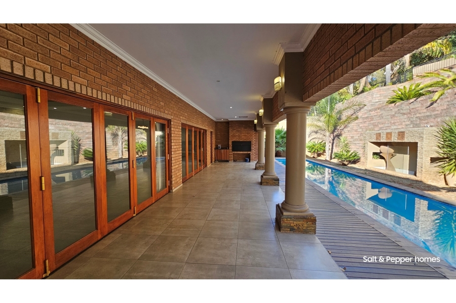5 Bedroom Property for Sale in Magalieskruin Gauteng