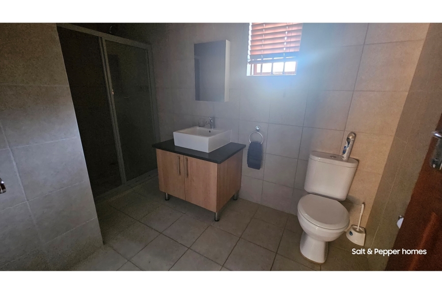 5 Bedroom Property for Sale in Magalieskruin Gauteng