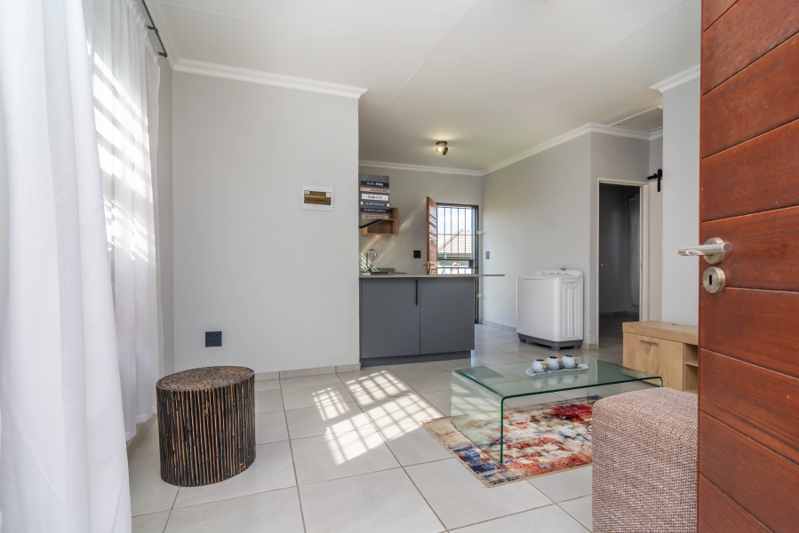 2 Bedroom Property for Sale in Fleurhof Gauteng