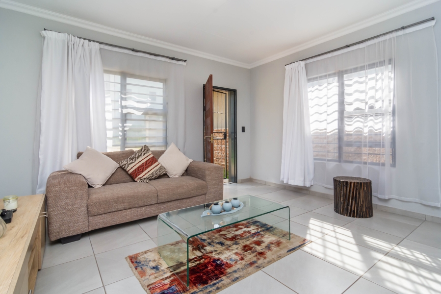 2 Bedroom Property for Sale in Fleurhof Gauteng