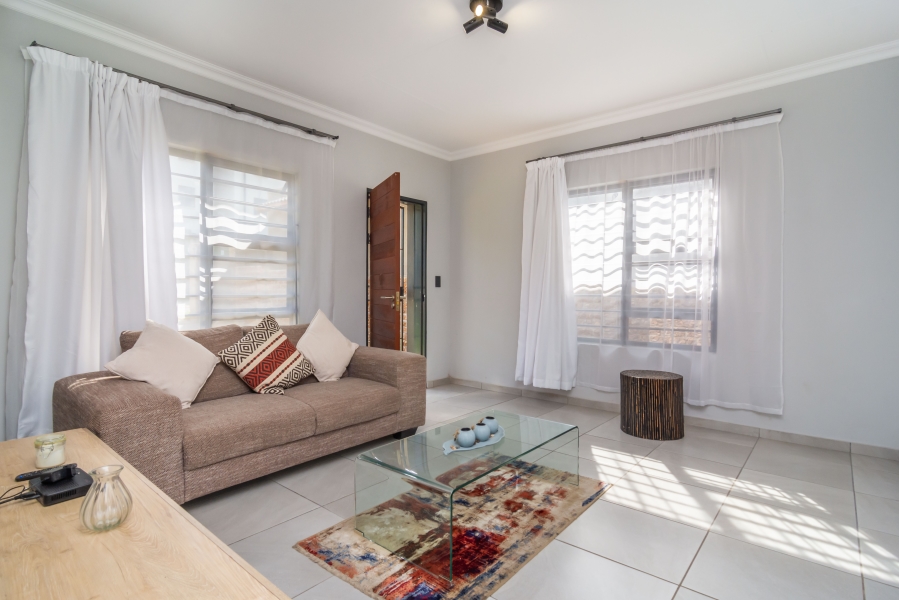 2 Bedroom Property for Sale in Fleurhof Gauteng