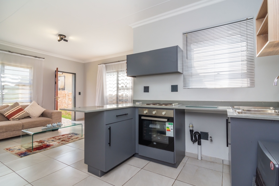2 Bedroom Property for Sale in Fleurhof Gauteng