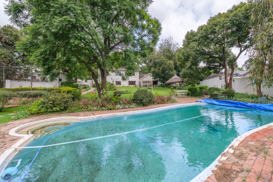 To Let 4 Bedroom Property for Rent in Waverley Gauteng