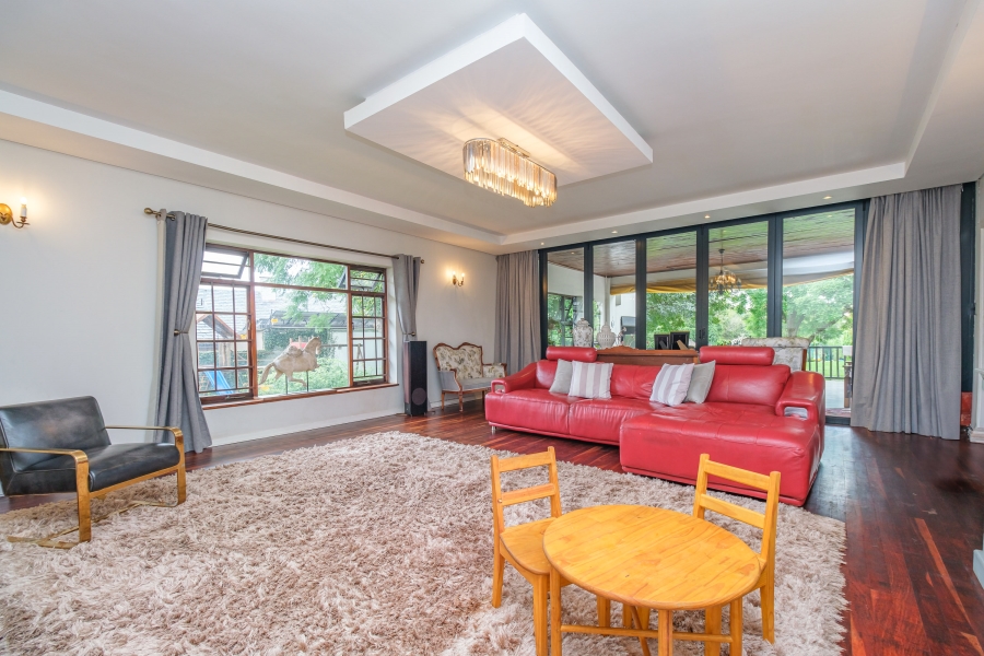 To Let 4 Bedroom Property for Rent in Waverley Gauteng