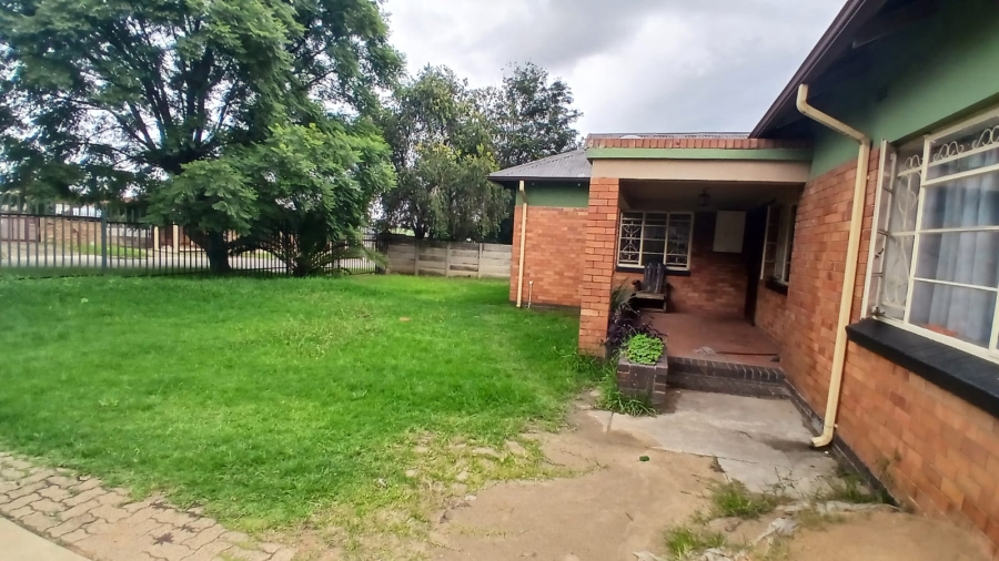 12 Bedroom Property for Sale in Kempton Park Ext 2 Gauteng