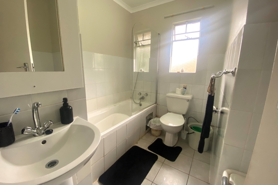 2 Bedroom Property for Sale in Boskruin Gauteng