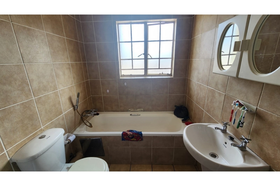 2 Bedroom Property for Sale in Minnebron Gauteng