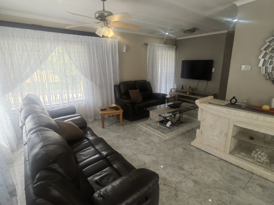 3 Bedroom Property for Sale in Laversburg Gauteng