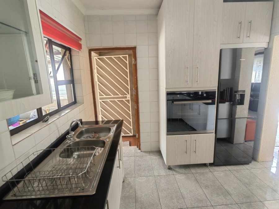 3 Bedroom Property for Sale in Laversburg Gauteng