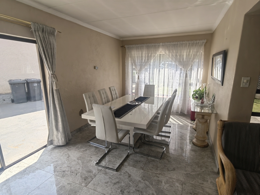 3 Bedroom Property for Sale in Laversburg Gauteng