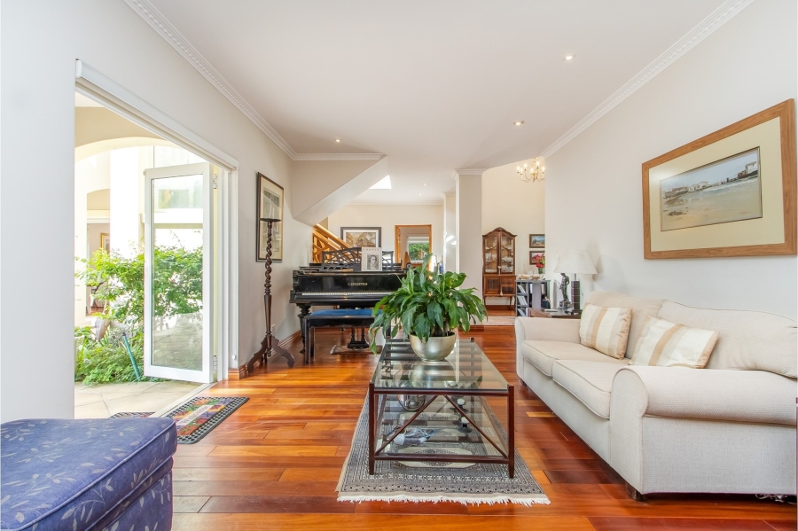 3 Bedroom Property for Sale in Saxonwold Gauteng