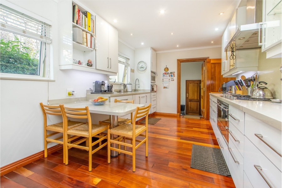 3 Bedroom Property for Sale in Saxonwold Gauteng