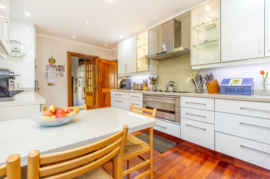 3 Bedroom Property for Sale in Saxonwold Gauteng