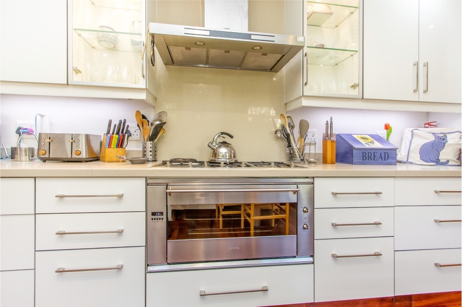 3 Bedroom Property for Sale in Saxonwold Gauteng