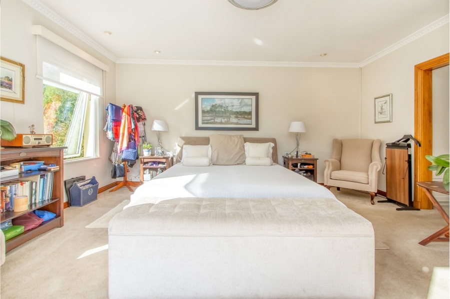 3 Bedroom Property for Sale in Saxonwold Gauteng