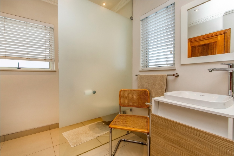 3 Bedroom Property for Sale in Saxonwold Gauteng