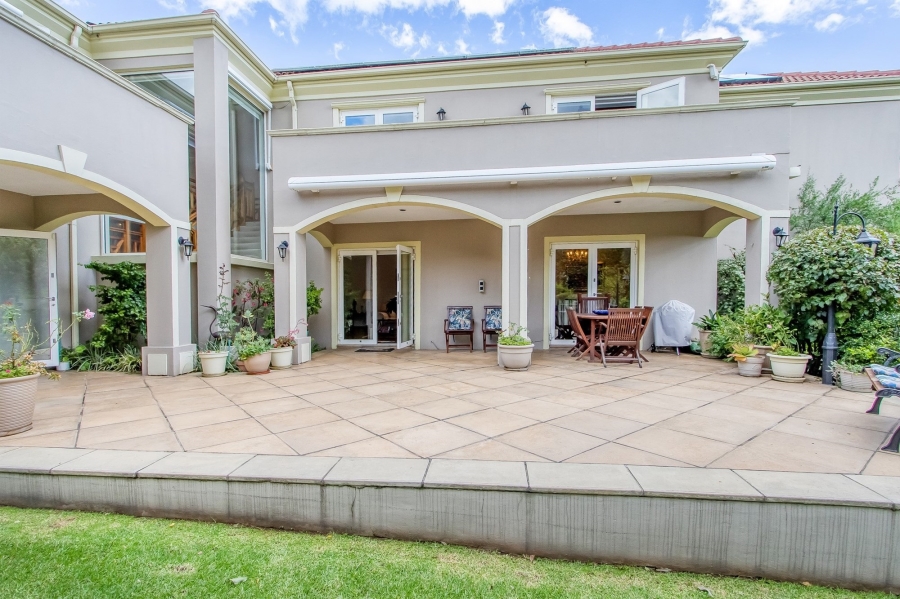 3 Bedroom Property for Sale in Saxonwold Gauteng