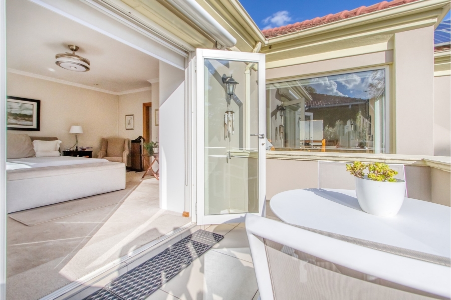3 Bedroom Property for Sale in Saxonwold Gauteng