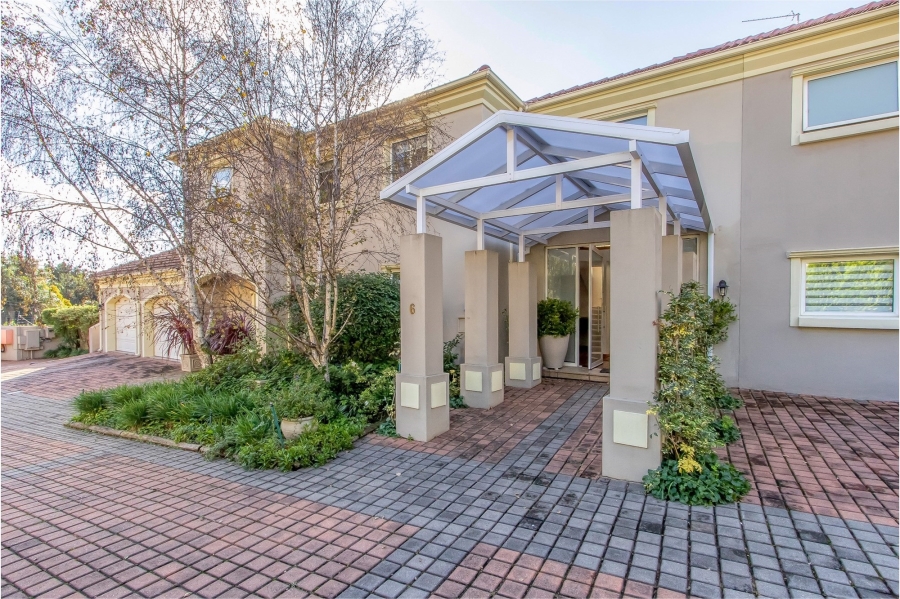 3 Bedroom Property for Sale in Saxonwold Gauteng