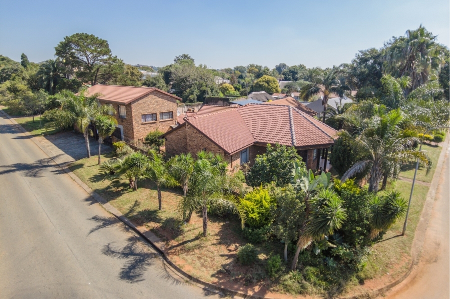 7 Bedroom Property for Sale in Heuweloord Gauteng