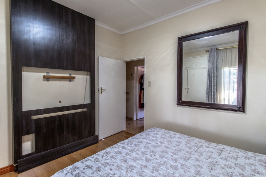7 Bedroom Property for Sale in Heuweloord Gauteng