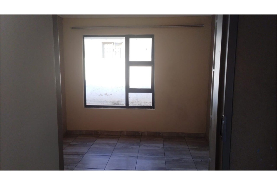 To Let 3 Bedroom Property for Rent in Glenway Estate Gauteng