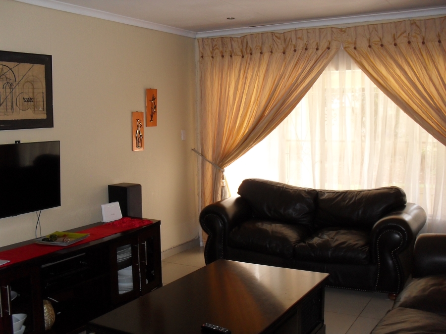 4 Bedroom Property for Sale in Marlands Gauteng