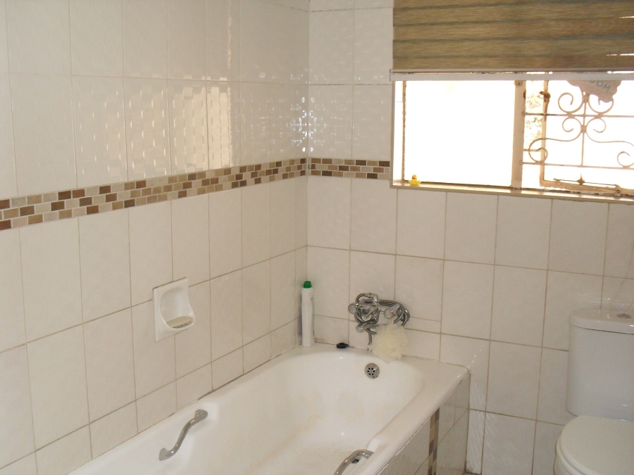 4 Bedroom Property for Sale in Marlands Gauteng