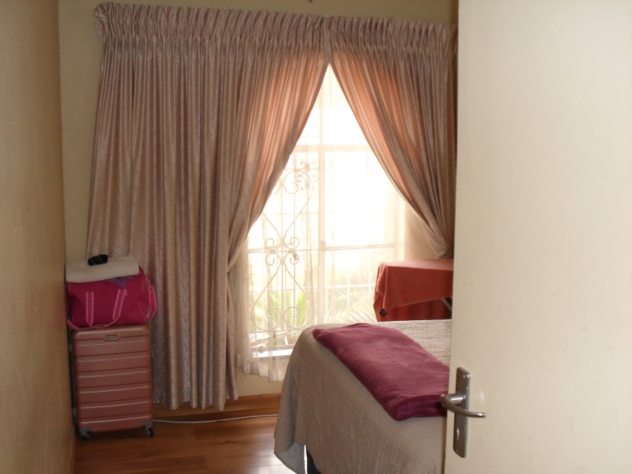 4 Bedroom Property for Sale in Marlands Gauteng