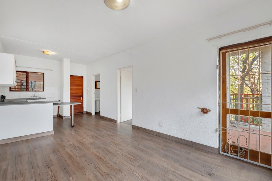 1 Bedroom Property for Sale in Westdene Gauteng