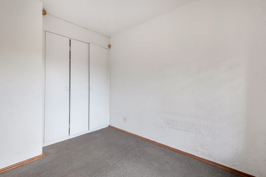 1 Bedroom Property for Sale in Westdene Gauteng