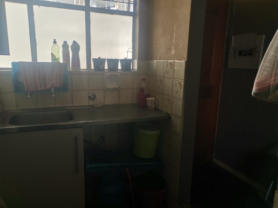 2 Bedroom Property for Sale in Gezina Gauteng