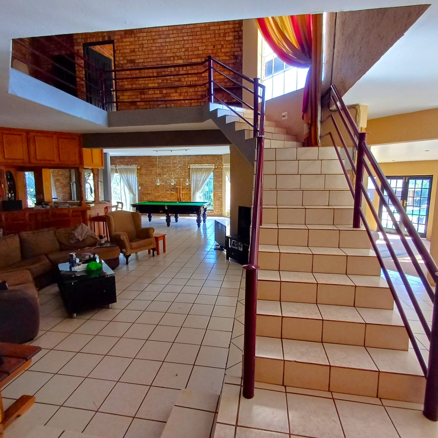 5 Bedroom Property for Sale in Blue Saddle Ranches Gauteng