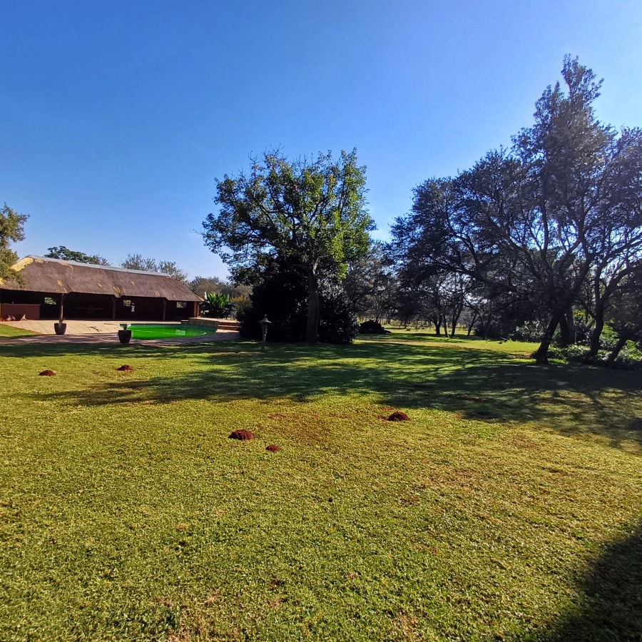 5 Bedroom Property for Sale in Blue Saddle Ranches Gauteng