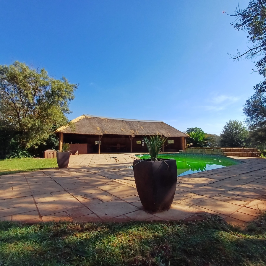 5 Bedroom Property for Sale in Blue Saddle Ranches Gauteng