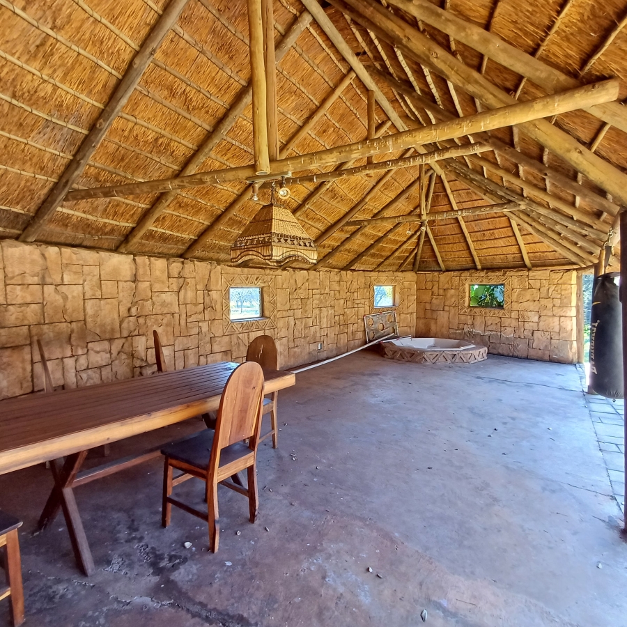 5 Bedroom Property for Sale in Blue Saddle Ranches Gauteng