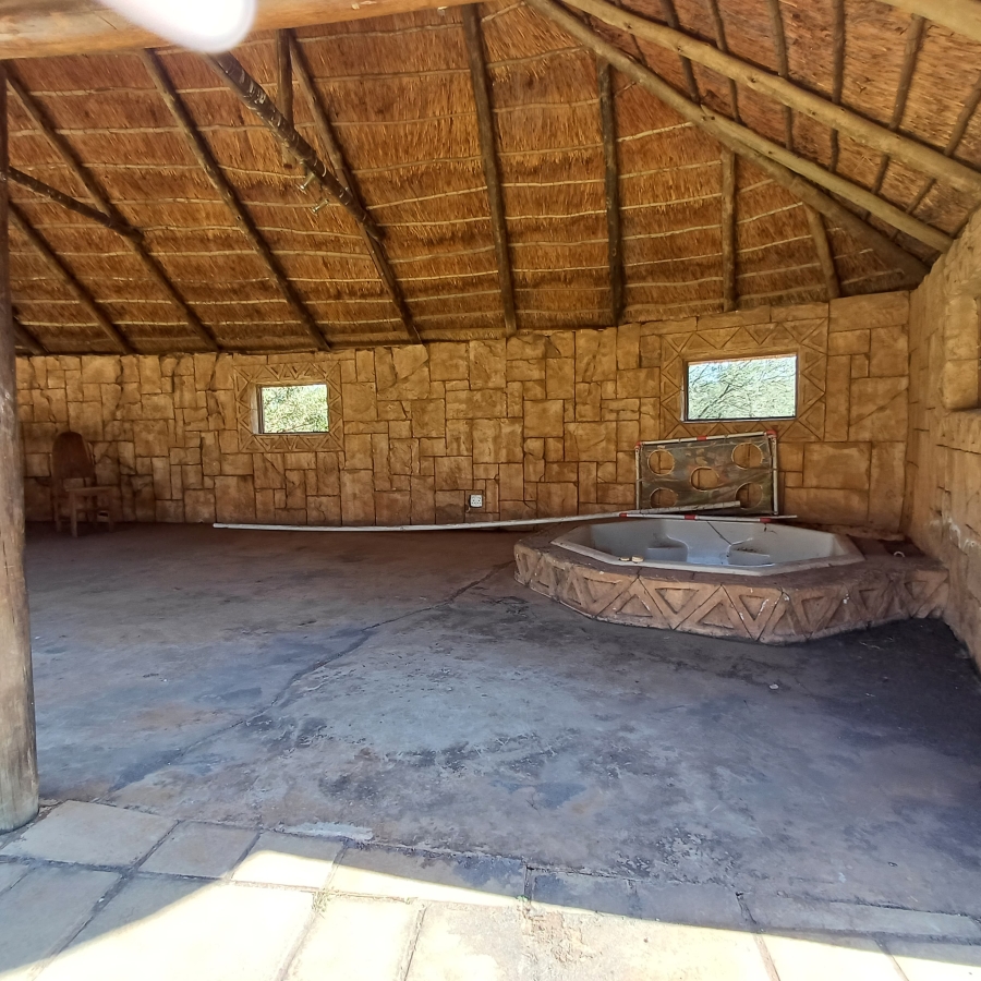 5 Bedroom Property for Sale in Blue Saddle Ranches Gauteng