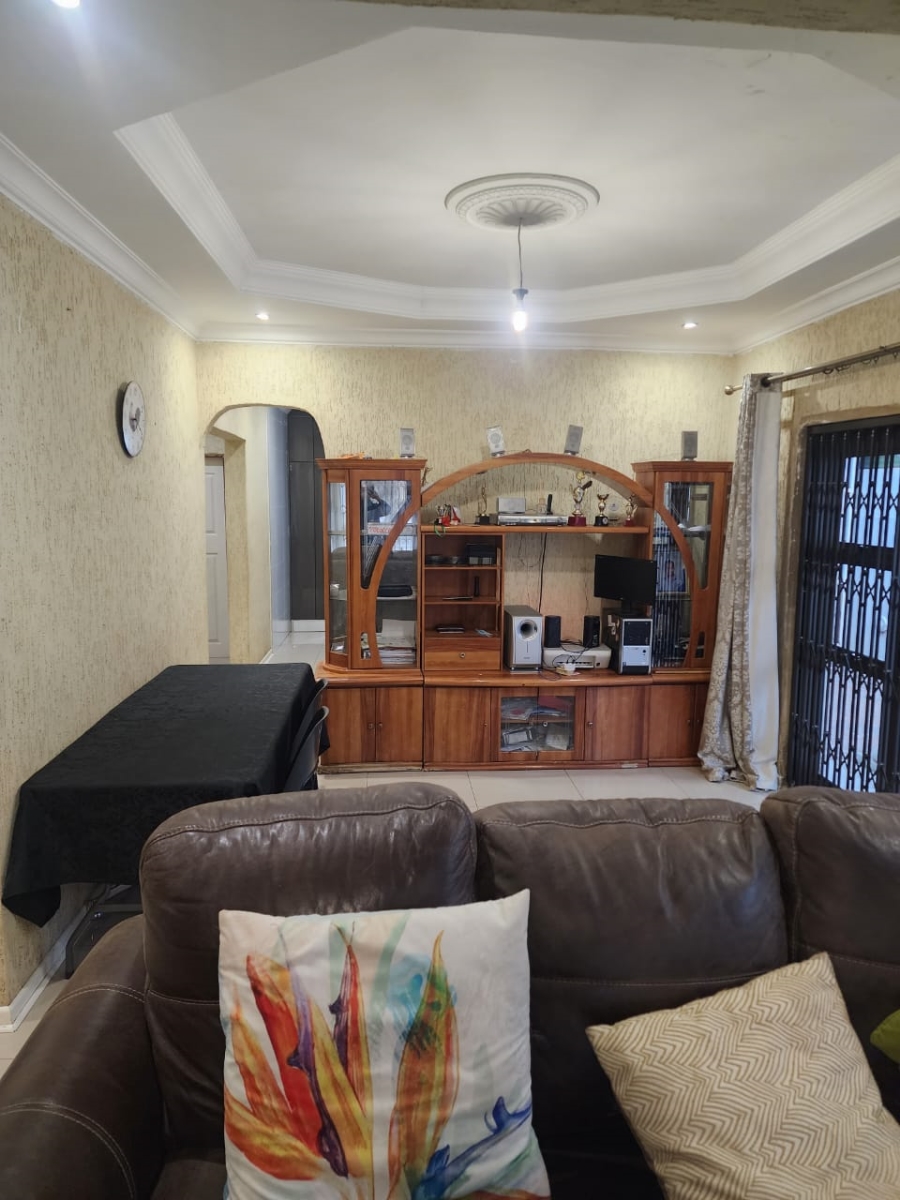 4 Bedroom Property for Sale in Sebokeng Zone 10 Gauteng