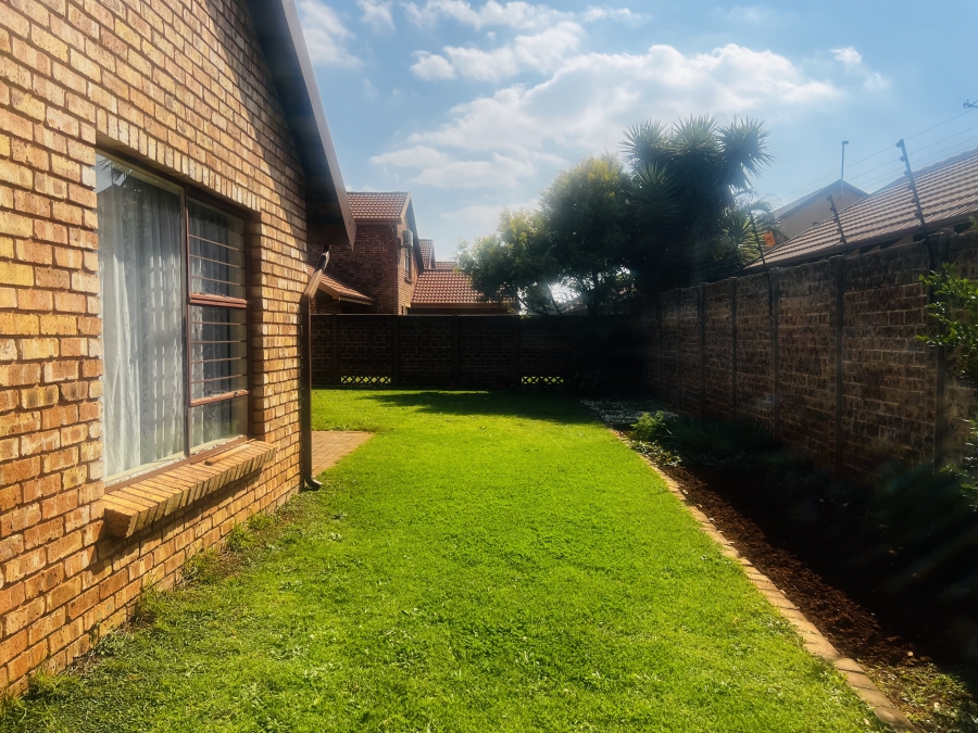 5 Bedroom Property for Sale in Pomona Gauteng