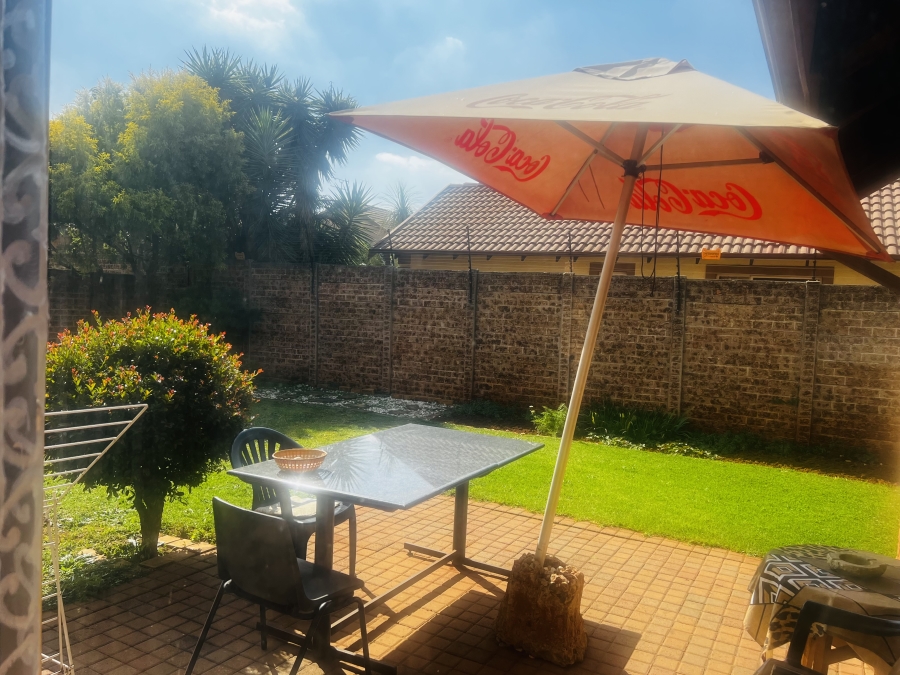 5 Bedroom Property for Sale in Pomona Gauteng