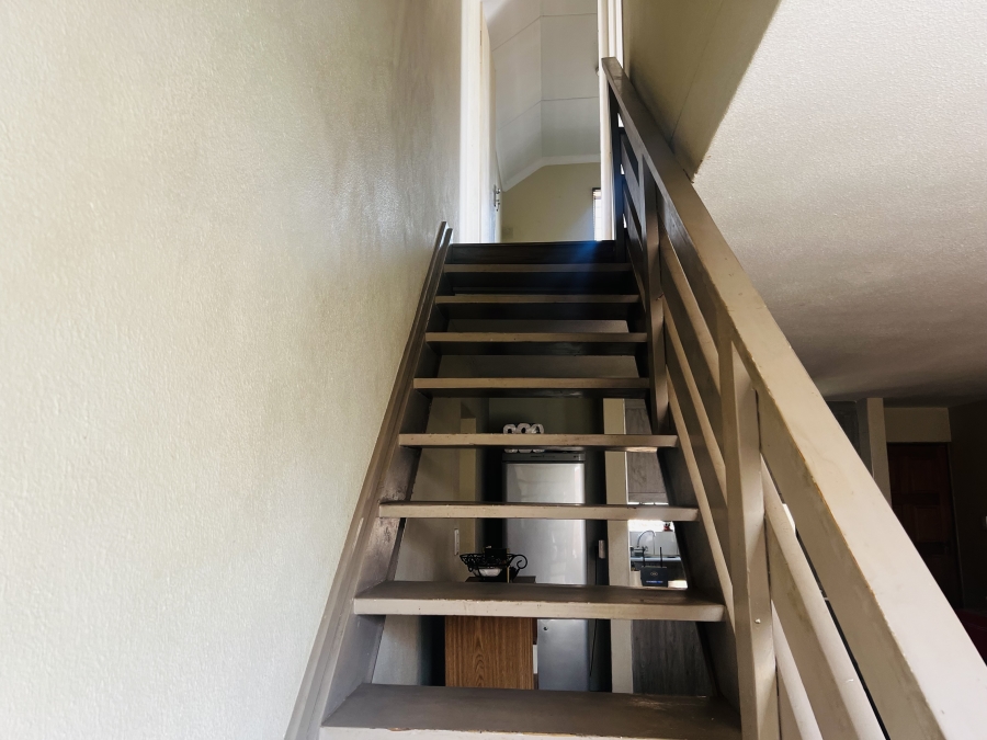 5 Bedroom Property for Sale in Pomona Gauteng