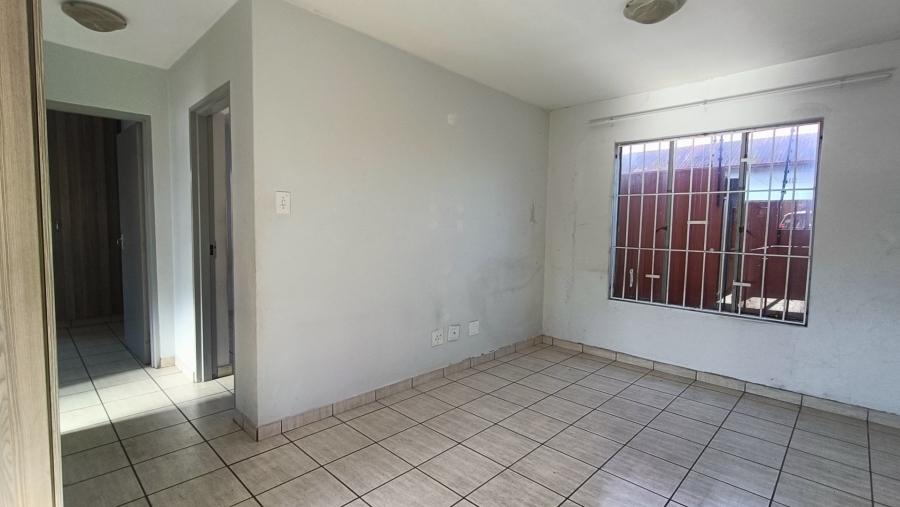 To Let 2 Bedroom Property for Rent in Turf Club Gauteng