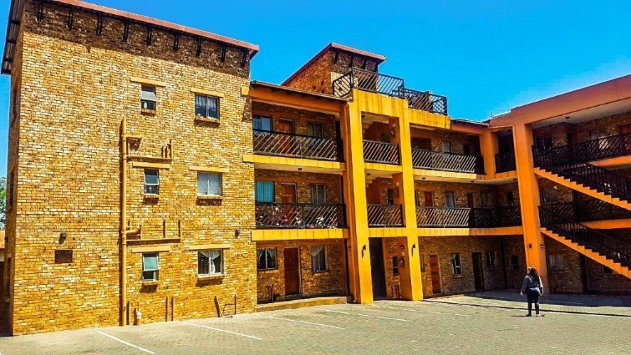 To Let 2 Bedroom Property for Rent in Turf Club Gauteng