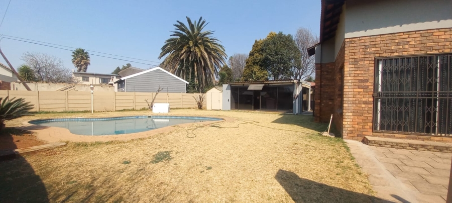 4 Bedroom Property for Sale in Petersfield Gauteng