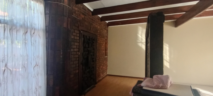 4 Bedroom Property for Sale in Petersfield Gauteng