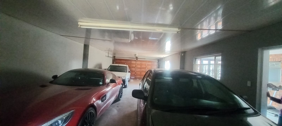 4 Bedroom Property for Sale in Petersfield Gauteng