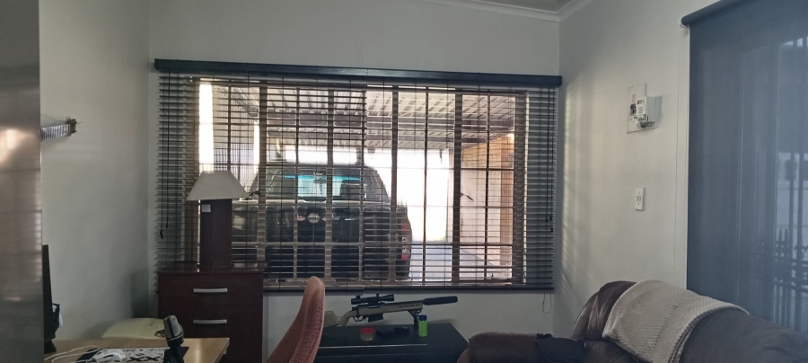 3 Bedroom Property for Sale in Casseldale Gauteng