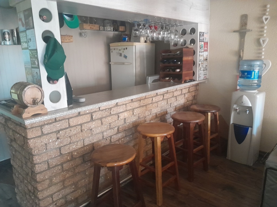 To Let 4 Bedroom Property for Rent in South Crest Gauteng