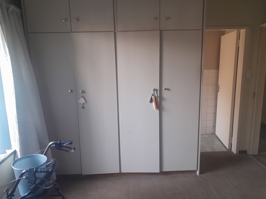 To Let 4 Bedroom Property for Rent in South Crest Gauteng