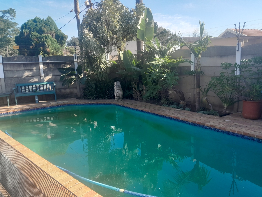 To Let 4 Bedroom Property for Rent in South Crest Gauteng